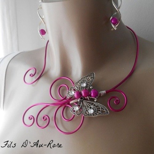 Parure iris 2 pièces avec collier et boucles d'oreilles fuchsia 