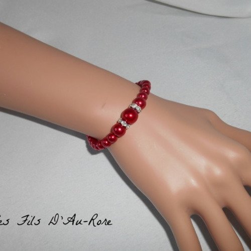 Bracelet mariage "chloe " tout en perles nacrée rouge 