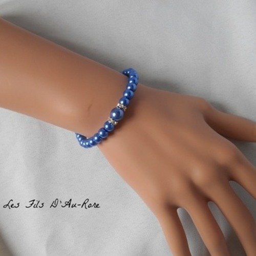 Bracelet mariage "chloe " tout en perles nacrée bleu roi 