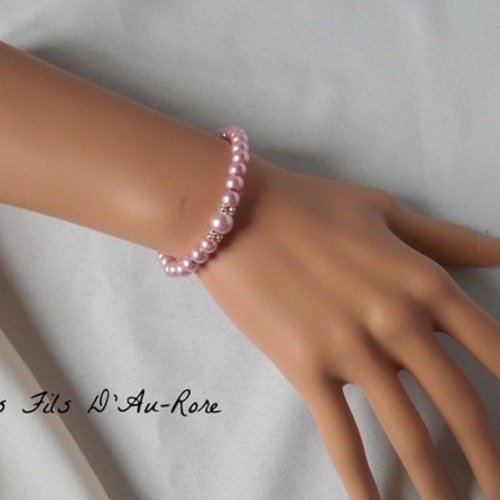 Bracelet mariage "chloe " tout en perles nacrée rose poudré 
