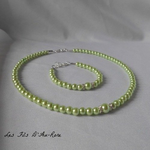 Parure mariage "chloe " 2 pièces collier & bracelet nacrée vert claire 