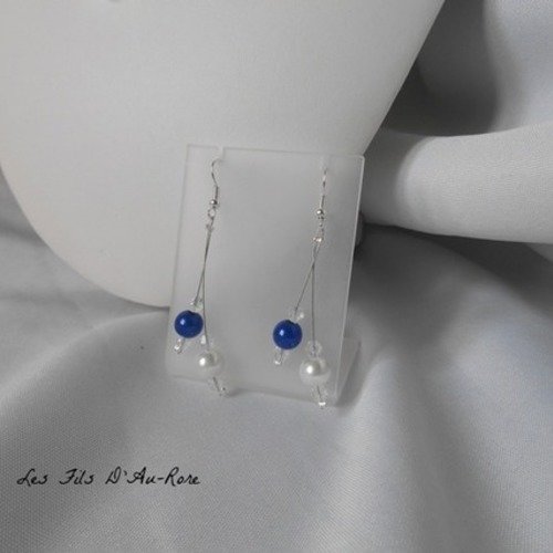 Boucles d'oreille pendante avec perles bleu roi & nacrée 