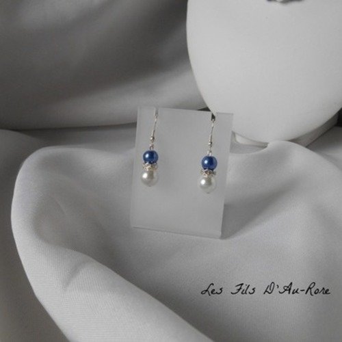 Boucles d'oreille " azur " avec perles nacrée & bleu roi 