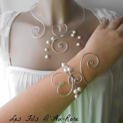 Bracelet mariage "lovea" avec fils argenté & perles blanche 