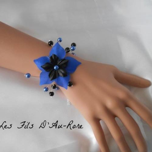 Bracelet mariage "elsa" avec fleur de soie noir et bleu roi 