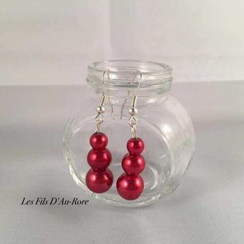 Boucles d'oreille "tunise" avec 3 perles nacrée rouge 