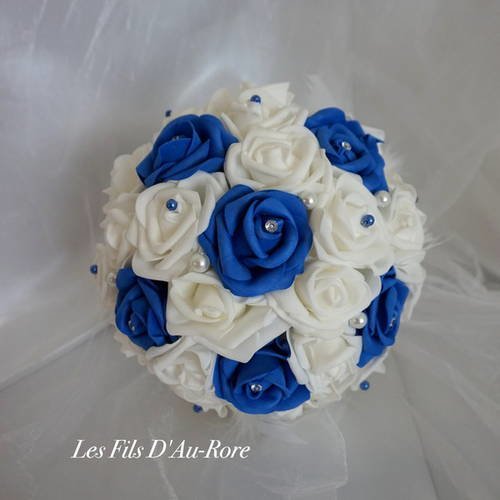 Bouquet mariage capuccine en bleu & roi avec plumes