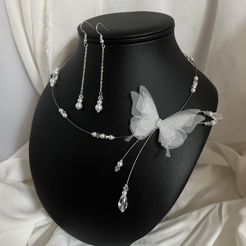 Parure mariage collier & boucles d'oreille morgane avec papillon et perles nacrée blanche