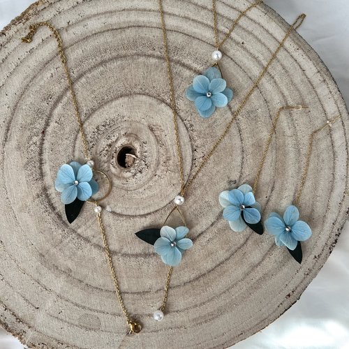 Parure mariage collier de dos margarette doré et fleurs stabilisé