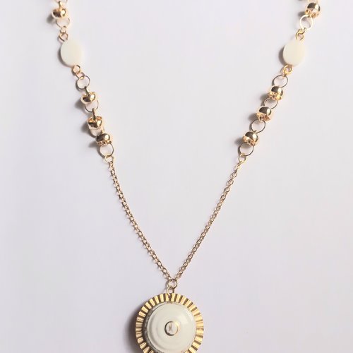 Collier artisanal, plaquage or, perles naturelles