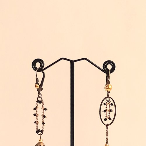 Boucles d'oreilles femme artisanales asymétriques pendantes