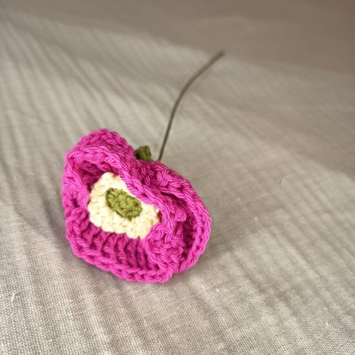 Fleur au crochet, pavot