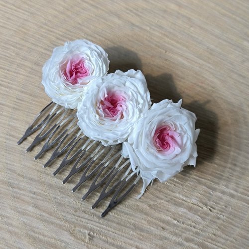 Pince 10 pics coiffure mariage mariée bohème chic nature champêtre roses éternelles blanches intérieur rose