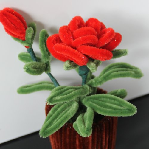 Joli petit pot de fleur rose rouge - fait main