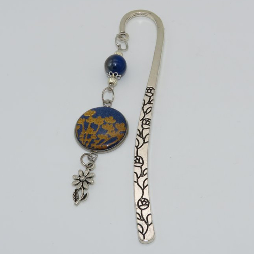 Marque-page "un champ de fleurs"