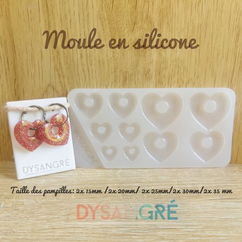 Moule en silicone muli-taille pampilles coeur.