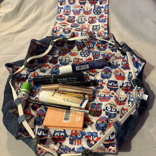 Trousse à maquillage bourse
