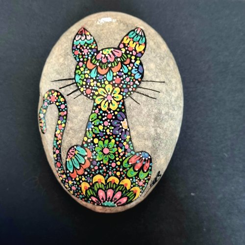 Les galets chats fleuris de wonder