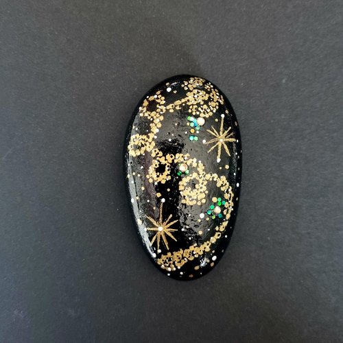 Les galets noirs ,or et pailletés de wonder