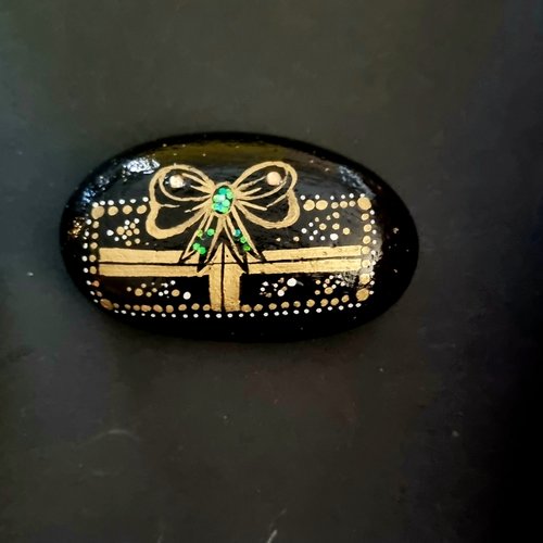 Les galets noirs, or et pailleté