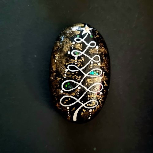 Les galets noirs, or et pailleté