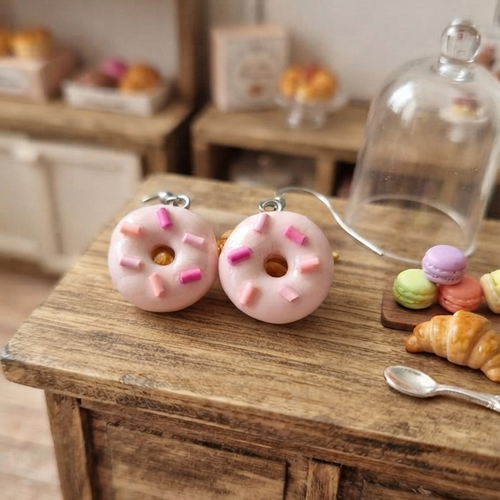 Boucles d'oreilles mini donuts roses gourmands