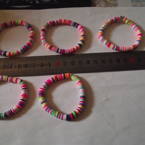 1 bracelet -petit bonbon -multicolore-en perle fimo