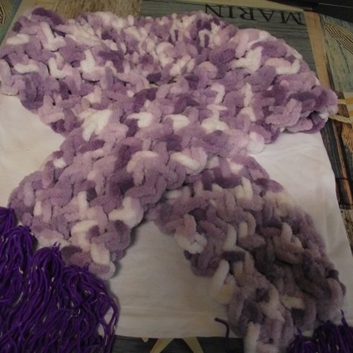 Écharpe en laine-laine spécial tricoter avec les doigts-violet-blanc -157 cm de long-15 cm de large