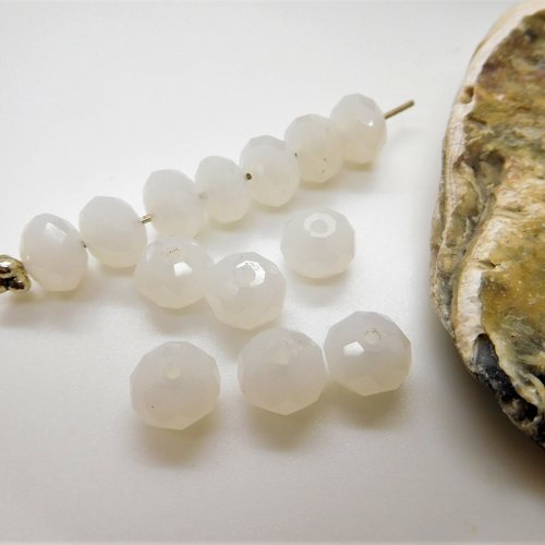 10 perles de verre blanc opaque imitation cristal rondelles à facettes 8mm x 6mm
