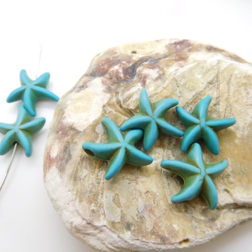 4 perles étoiles de mer turquoise pierre teintée howlite 14mm