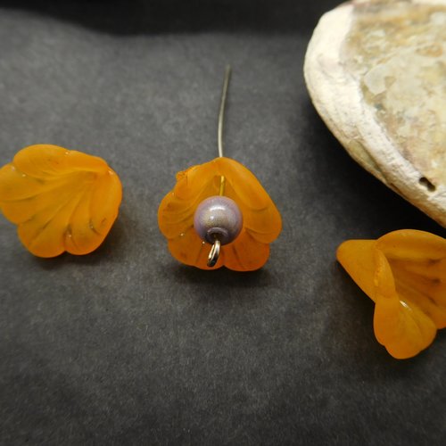 Perles fleur lucite orange  givré acrylique 15mm