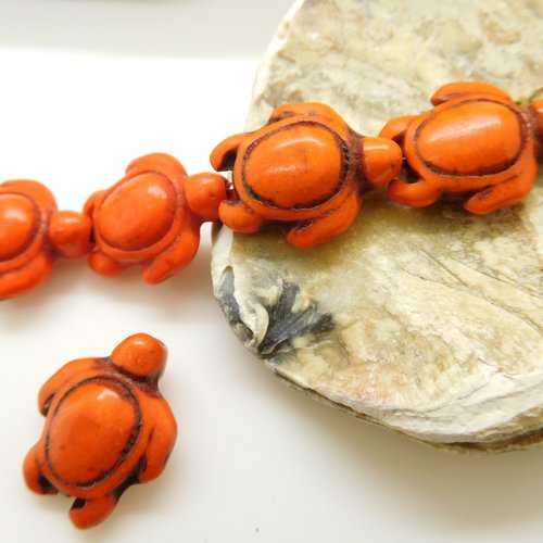 2 perles tortues orange en pierre teintée howlite 18x15mm