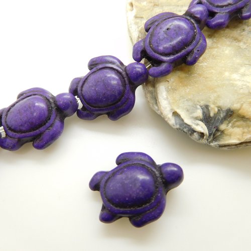 2 perles tortues violettes en pierre teintée howlite 18x15mm