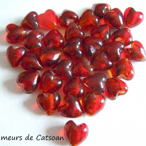 5 perles façon murano avec incrustation de feuilles dorées forme coeur 