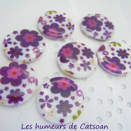 2 perles rondes  palet en nacre  avec motif fleur violette 20mm
