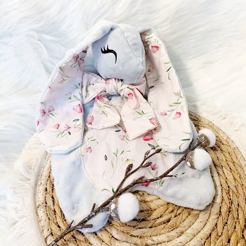 Doudou petit lapin gris clair