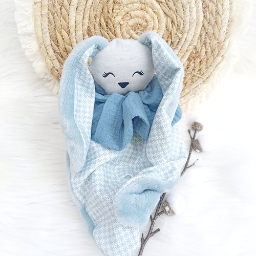Doudou "câlin" bleu et blanc motif