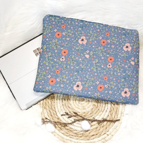 Housse pour tablette fleurs 30x 22cm