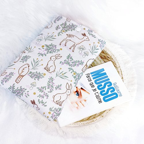 Pochette a livre motif animaux de la forêt