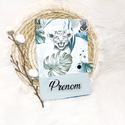 Joli protège carnet de sante savane bleu vert