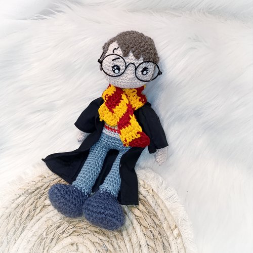 Poupée harry potter en crochet