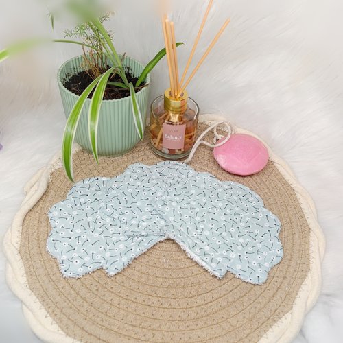 Lingettes lavables /réutilisables coquillage vert d'eau et petites fleurs