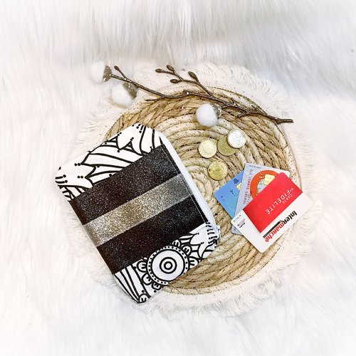 Porte monnaie / pochette noir et blanc