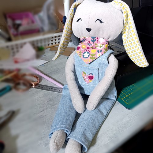 Poupée renée en tissu/ poupée de chiffon lapin