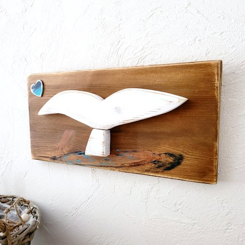 Déco murale mer en bois de récupération, queue de baleine en relief, style minimaliste