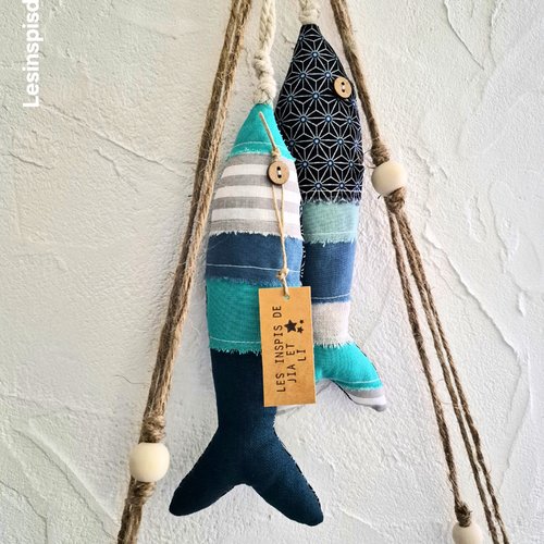 Duo de 2 poissons en tissu patchwork bleu, à suspendre