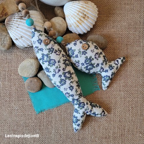 Duo de poissons en tissu fleuri à accrocher, décoration bord de mer