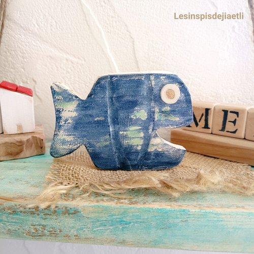 Poisson carré en bois de récup bleu, petite déco murale bord de mer