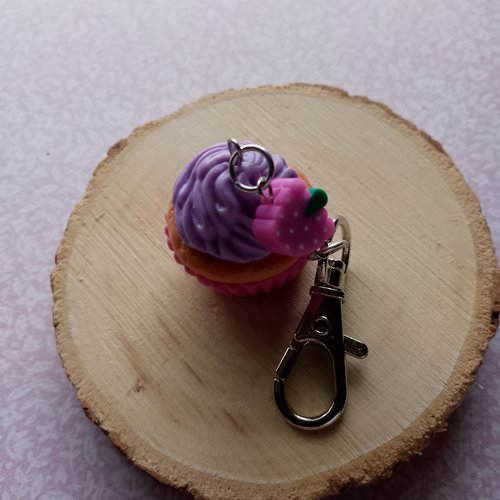 Porte clé cupcake framboise