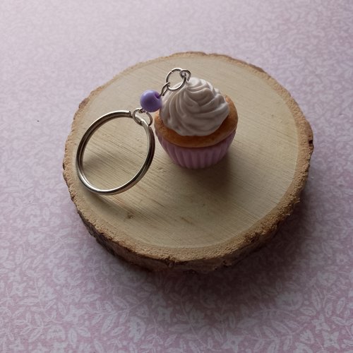 Porte clé cupcake chantilly